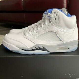 Photo of Size 10.5 - Jordan 5 Retro Stealth 2.0
