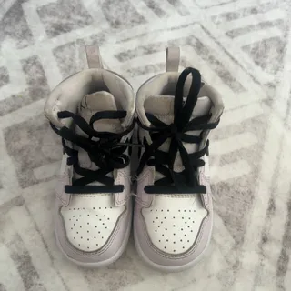 Photo of Jordan 1 Mid Barely Grape Toddler 8C