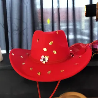 Photo of Red Garnet Leaf Cowboy Hat (M)