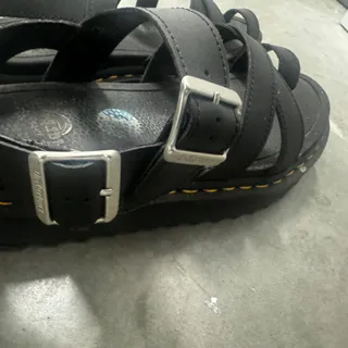 Photo of Dr. Martens 1 loop Sandal 