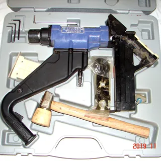 Photo of 2 in one Flooring/Cleat Staple & Nailer Central Pneumatic