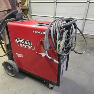 Photo of Lincoln power mig 216
