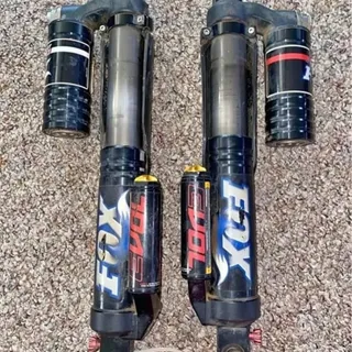 Photo of Yamaha YFZ450. ATV FOXEVOL front shocks 