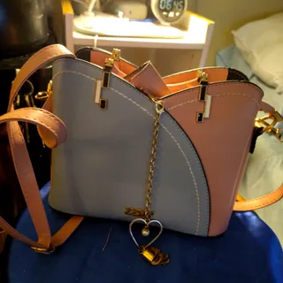 Photo of Pretty pink/blue purse w/ change pocket