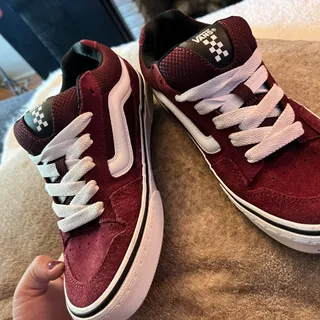 Photo of Vans KnuSchool Women’s