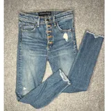 Listing Photo Thumb #4