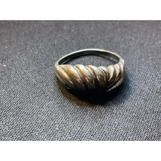 Photo of 925 Sterling Silver Ribbed Design Ring Size 7.25