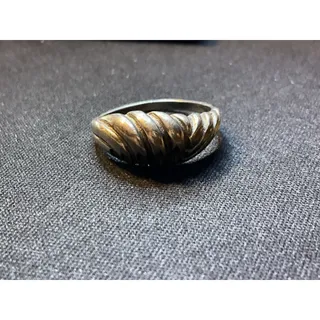 Photo of 925 Sterling Silver Ribbed Design Ring Size 7.25