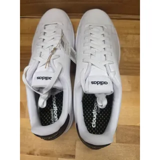 Photo of Adidas Advantage Mens Size 13
