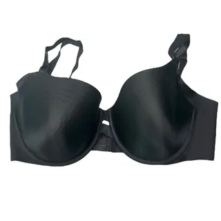 Photo of Warner's black underwire lightly padded molded cups seamless band 36D