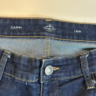 Photo of St. John’s Bay Capri Jeans Women’s 18W Dark Wash Denim Side Slit