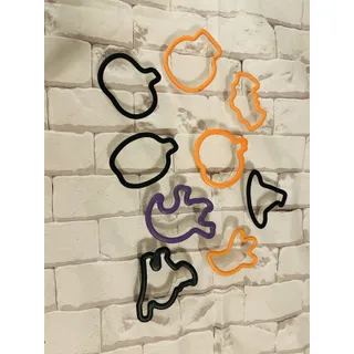 Photo of 8-Piece Mini Plastic Animal Cookie Cutter Set Multicolor With Handles