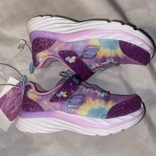 Photo of Skechers toddler size 8 shoes 