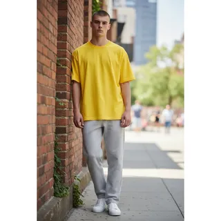 Photo of Hanes Men’s Yellow T-Shirt Size Large New