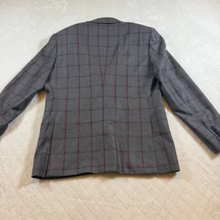 Photo of UNTUCKit 38R Grey Red Plaid Sport Coat Blazer Jacket Wool Luc Belaire EUC