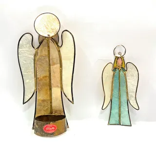 Photo of Vinatge Capiz Shell Angel w/ Gold Trim Playing AS-is