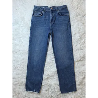 Photo of Reformation Liza Straight Organic Cotton Blend Jeans 28 / 6