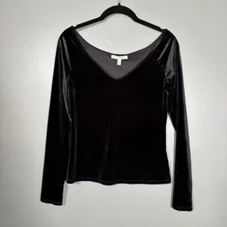 Photo of Express One Eleven Velvet Whimysgoth Top Black Long Sleeve - Size Small - V-Neck