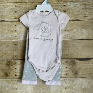 Photo of Izzy & Owie “Some Bunny Loves You” Pink Bodysuit & Legging Set - Size 0-6 Months