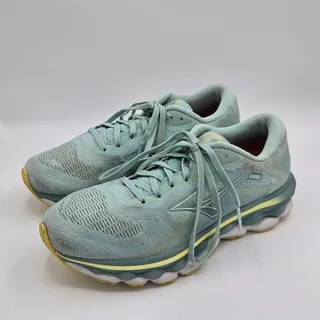 Photo of Mizuno Wave Sky 7 Women's Size 7.5 Running Pastel Eggshell Blue Yellow