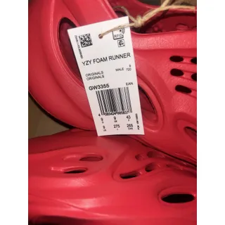 Photo of Men’s Size 9 Yeezy Foam Runner Vermillion RNNR Foamrunner