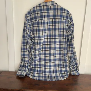 Photo of Quiksilver mens large flannel Button Down