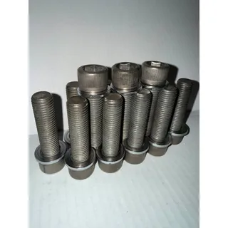 Photo of M16x2.0x60mm 10.9 grade alloy steel screw bolt qty 13 (With Washers!)