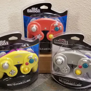 Photo of 3 Gamecube Controllers - 3 Colors Bundle (NEW) - Yellow Silver Red - Nintendo