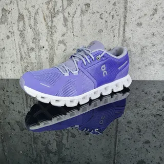 Photo of On Cloud 5 Women's Size 9 Purple Running Walking Shoes Excellent Preowned