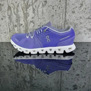 Photo of On Cloud 5 Women's Size 9 Purple Running Walking Shoes Excellent Preowned