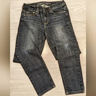 Photo of American Eagle Denim Jeans Size 4 Short EUC
