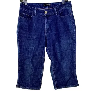 Photo of Lee Dark Wash Blue Curvy Fit Mid Rise Blue Cropped Stretch Capri Jeans Size 10