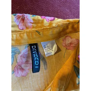 Photo of H&M Divided Blouse Womens 6 Yellow Floral Button Up Long Sleeve Casual Vibrant