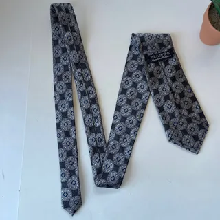 Photo of Jos A Bank Signature Collection Mens Tie Gray Floral Textured 100% Silk 3.75"