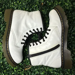 Photo of Girls Doc Martens White Combat Boots Size 4 Ankle Zipper Yellow Thread