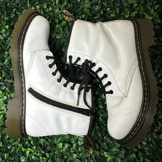 Photo of Girls Doc Martens White Combat Boots Size 4 Ankle Zipper Yellow Thread