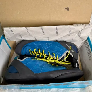 Photo of SCARPA Mountain Climbing Trail Backpacking Shoes HELIX Hyper Blue Men's 48/US14