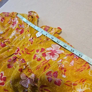 Photo of NWT Joie Floral Print Ruffle Top Size Small EUC