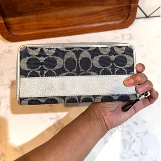 Photo of Coach Signature Accordion Zip Bifold Wallet jacquard monogram canvas leather VTG