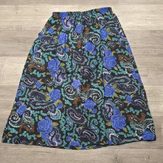 Photo of Vintage Laurissa Multi Color Paisley Midi Skirt w. Elastic Waist & Pockets 90's