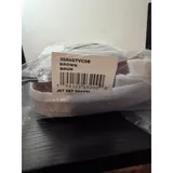 Listing Photo Thumb #4