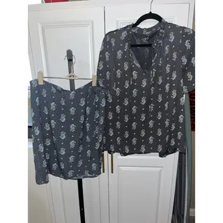 Photo of Loft Outlet 2Pc Set Gray Blue Floral NWT Medium Skirt 4