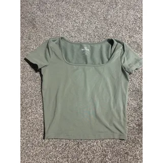 Photo of Hollister xs green vrop top