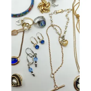 Photo of Vintage Women’s Mixed Lot Fashion Jewelry 14pc Necklaces Rings Earrings Bracelet