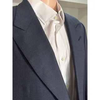 Photo of Tom Ford Navy Blue Wool Houndstooth Peak Lapel Suit 2Pc 48R Windsor Fit A 38R US