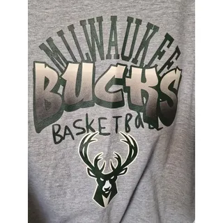 Photo of Outerstuff Milwaukee Bucks Youth L 14/16 NBA Long Sleeve Graphic Shirt NWT NEW