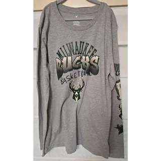 Photo of Outerstuff Milwaukee Bucks Youth L 14/16 NBA Long Sleeve Graphic Shirt NWT NEW