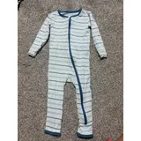 Listing Photo Thumb #1