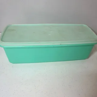 Photo of Tupperware Jadeite Bread Keeper #782-2 w/ Lid Vintage Green Retro Kitchen