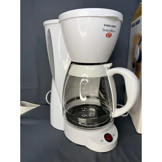 Photo of BLACK&DECKER Smart Brew DCM2000 12 Cup Coffeemaker in Box